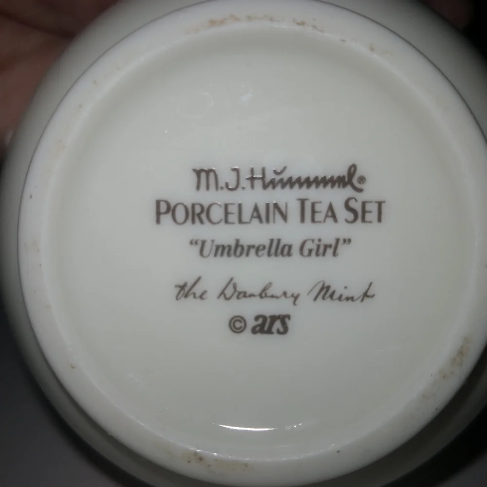 Porcelain Tea Set - Picture 6 of 13